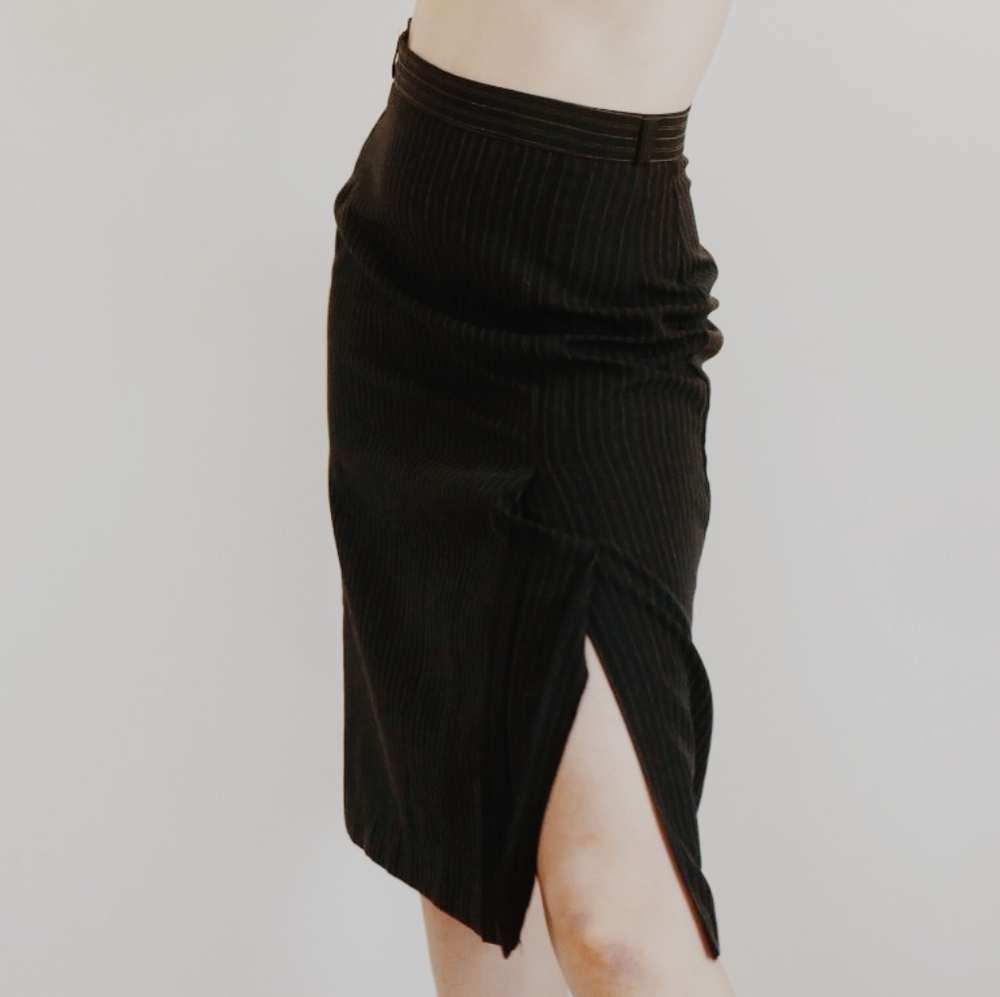 Black Highwaisted Pinestripe Pencil Skirt Size 10